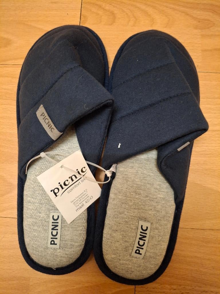 Pantoffels slippers heren maat 42,43, Kleding | Heren, Schoenen, Ophalen of Verzenden, Nieuw, Blauw, Pantoffels of Sloffen