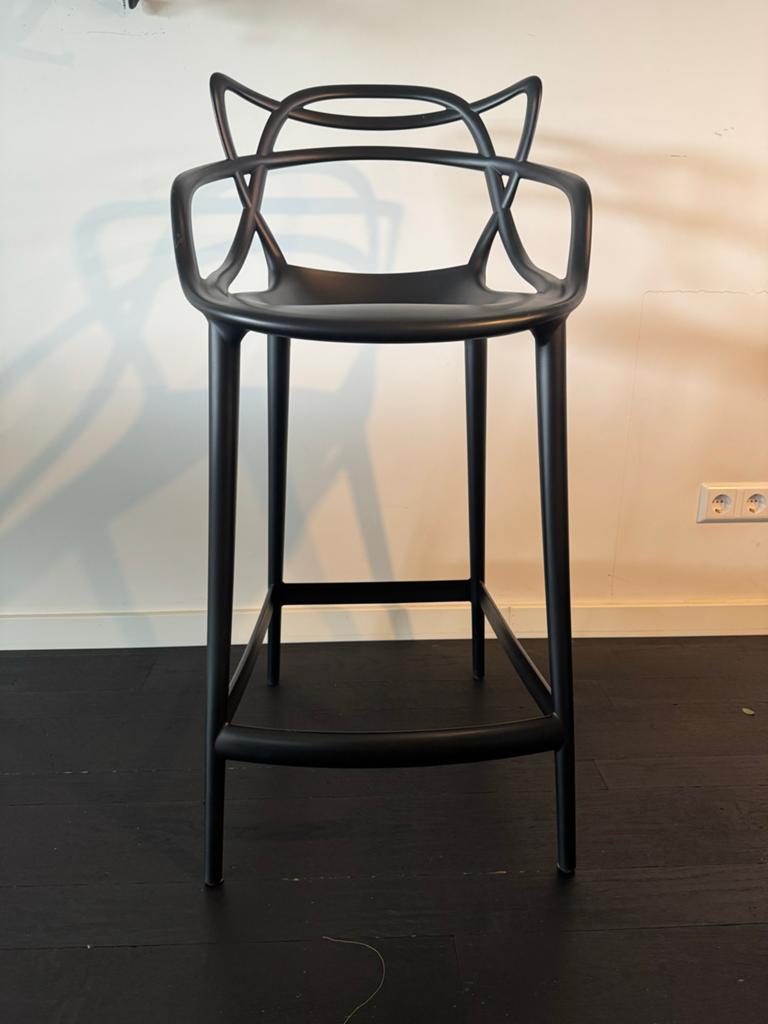 Kartell barkrukken 2 stuks, Huis en Inrichting, Barkrukken, Kunststof, Gebruikt, Met voetsteun, 60 tot 90 cm