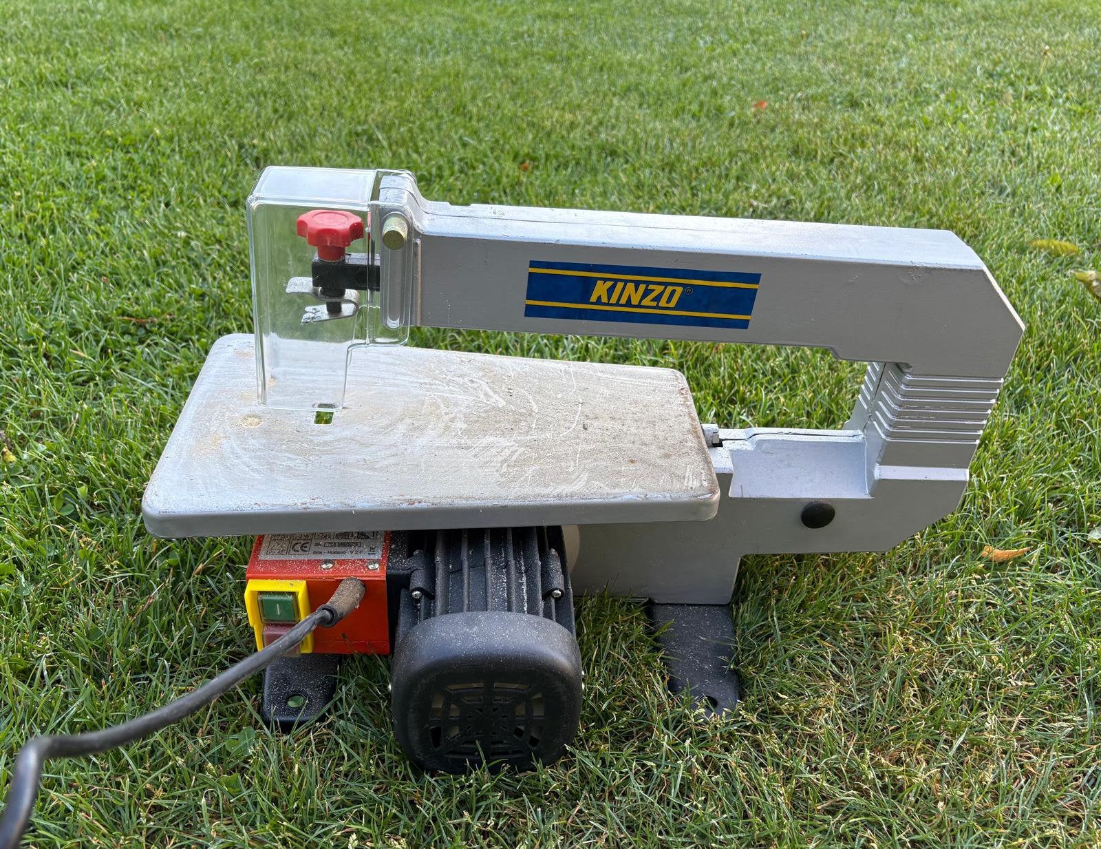 Kinzo Figuurzaagmachine, Doe-het-zelf en Verbouw, Gereedschap | Zaagmachines, Ophalen, Zo goed als nieuw, 30 tot 70 mm, Figuurzaag