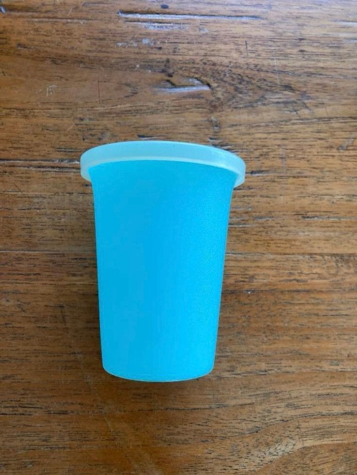 Tupperware beker met deksel, Huis en Inrichting, Keuken | Tupperware, Ophalen of Verzenden, Gebruikt, Beker of Kan