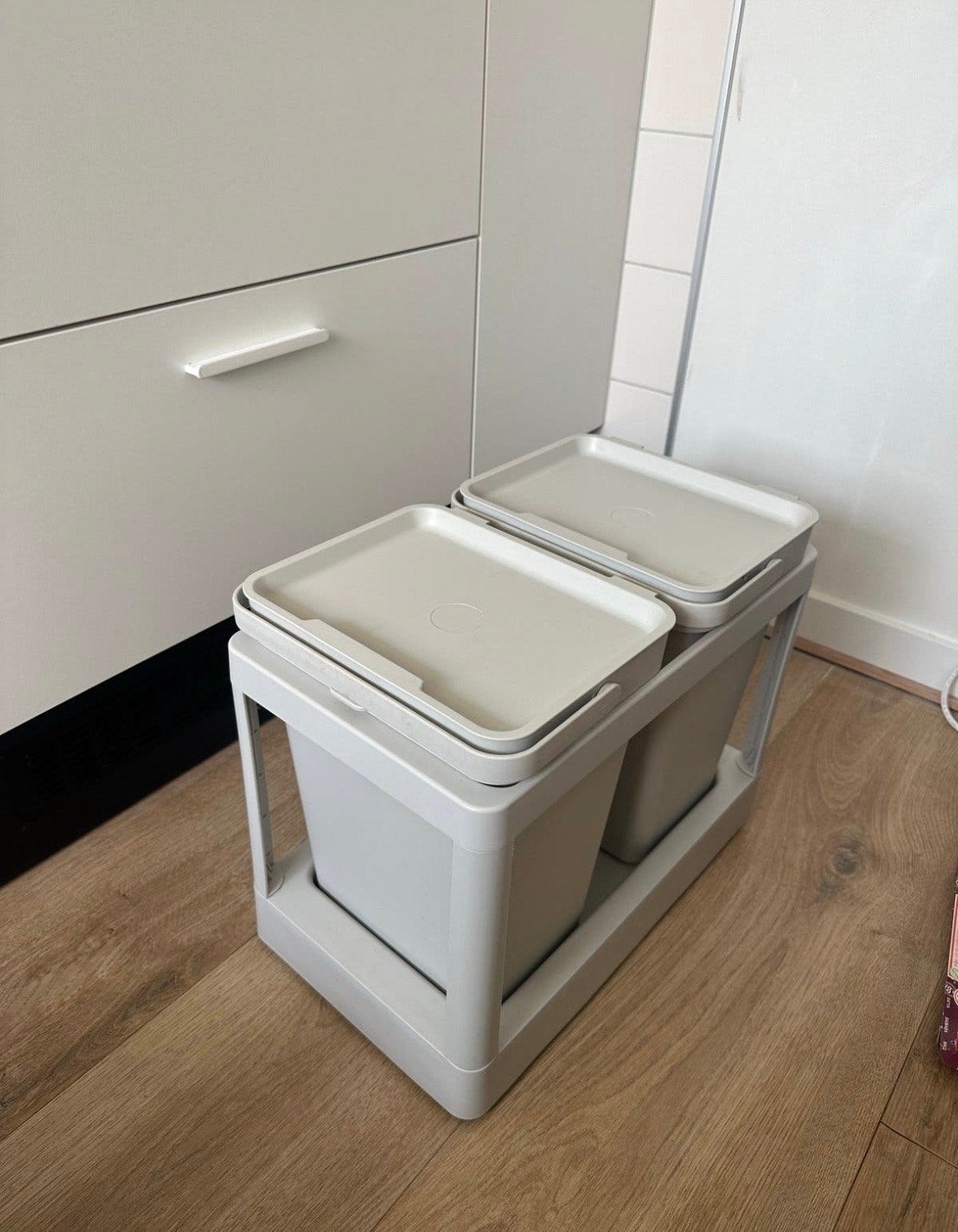 Ikea hallbar prullenbak - Kort gebruikt, schoongemaakt, 20 tot 30 liter, Ophalen, Zo goed als nieuw, Kunststof