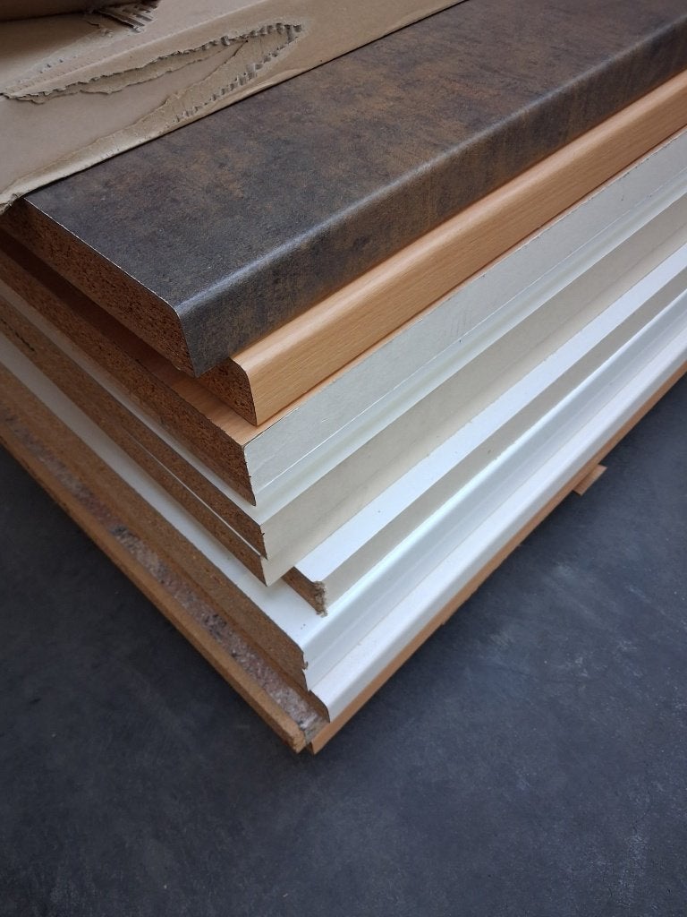 Werkbladen diverse kleuren (600 / 900 mm breed), Ophalen, Zo goed als nieuw, 70 tot 120 cm