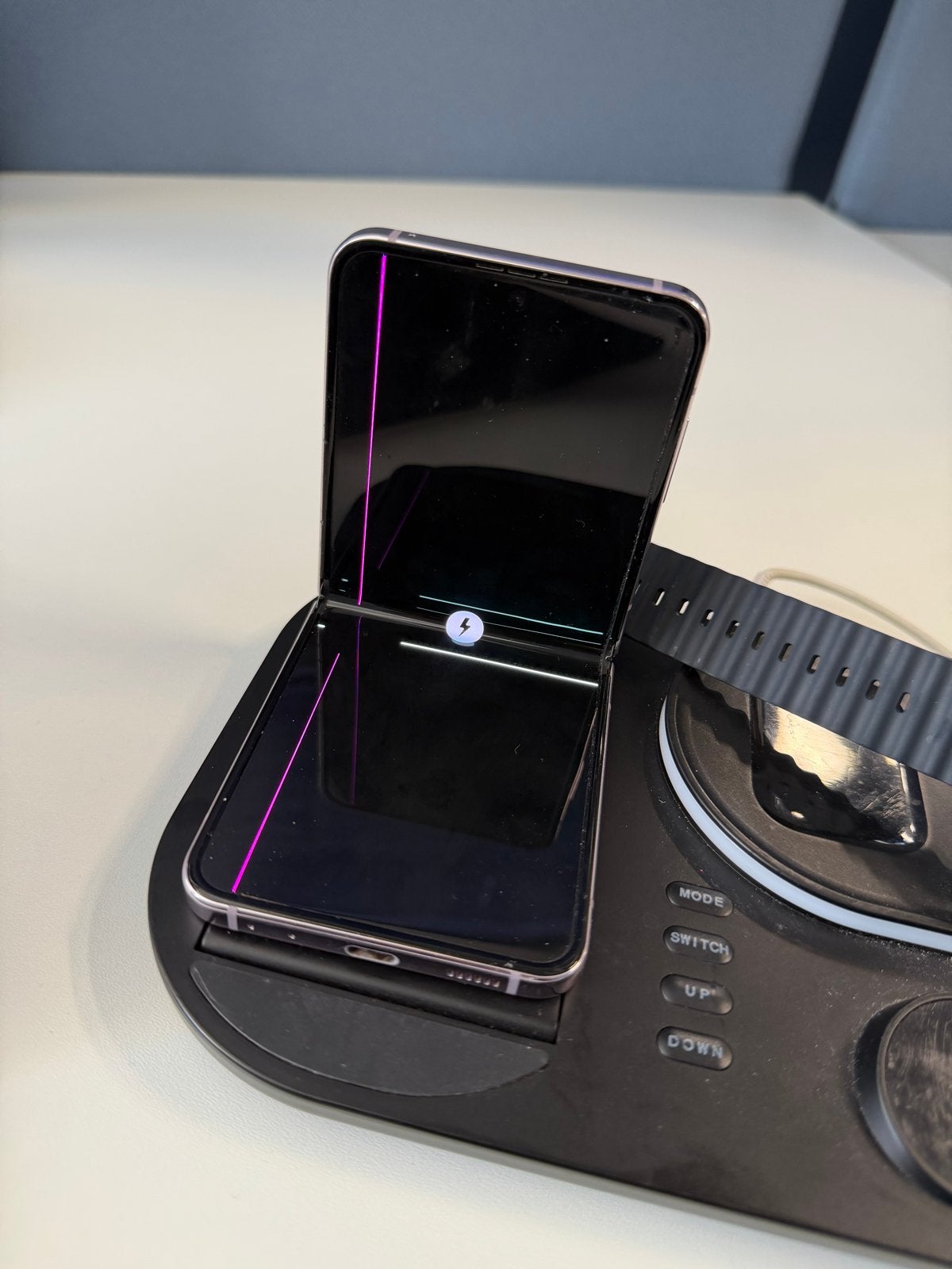 Samsung Galaxy Z Flip 5 (Roze & Zwart) - Binnenscherm defect, Gebruikt, Ophalen of Verzenden, Roze, Galaxy Z Flip