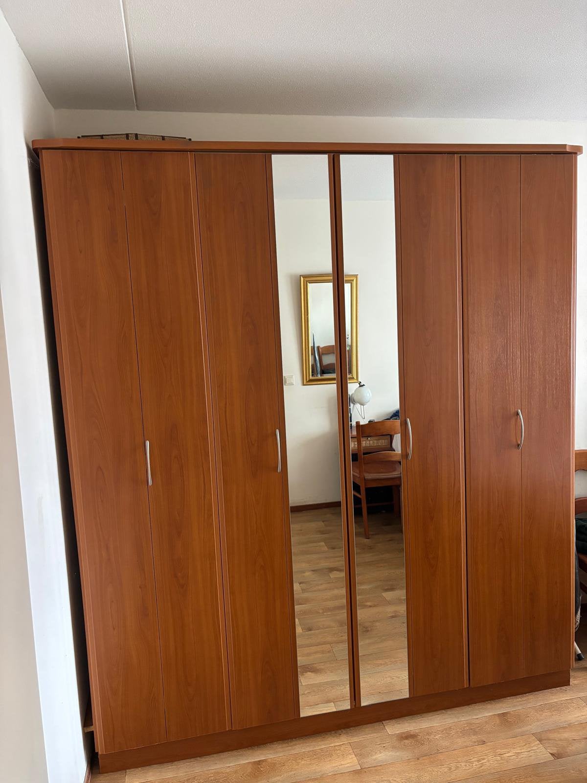 Nette kledingkast, Met deur(en), Gebruikt, 150 tot 200 cm, Ophalen of Verzenden