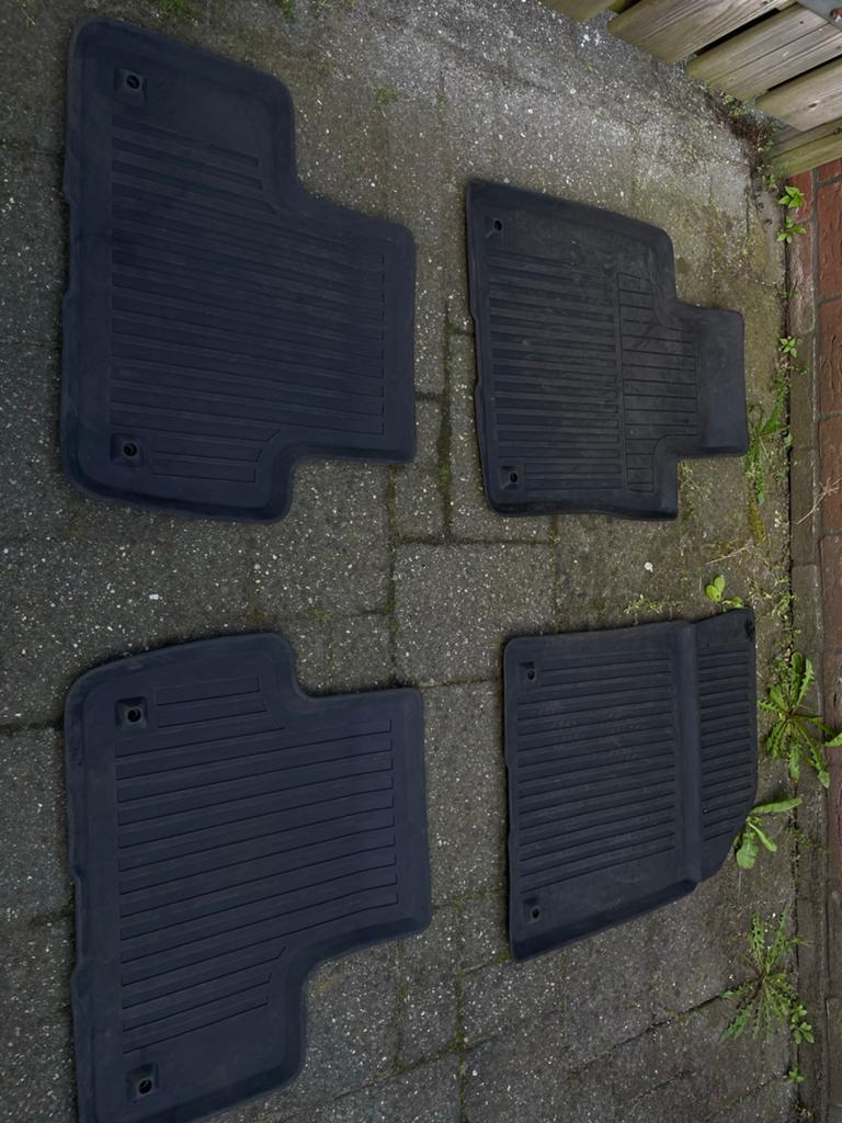 Volvo rubberen automatten set (4 stuks), Ophalen of Verzenden, Zo goed als nieuw