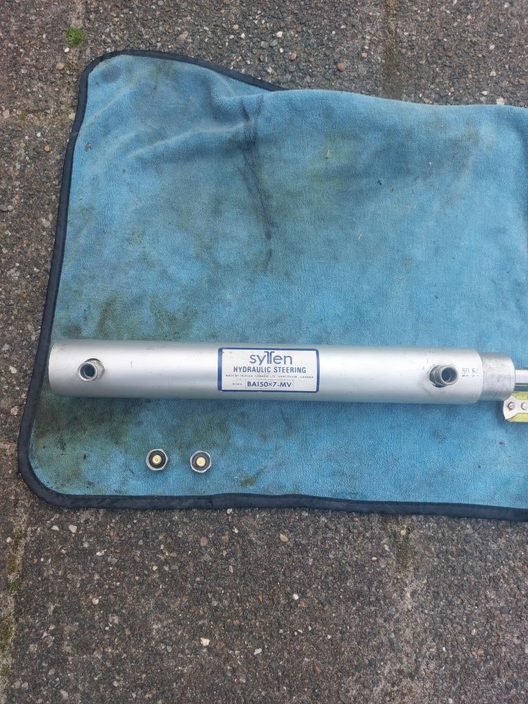 Stuur cilinder syten kruiser motorboot zeilboot, Watersport en Boten, Bootonderdelen, Ophalen of Verzenden