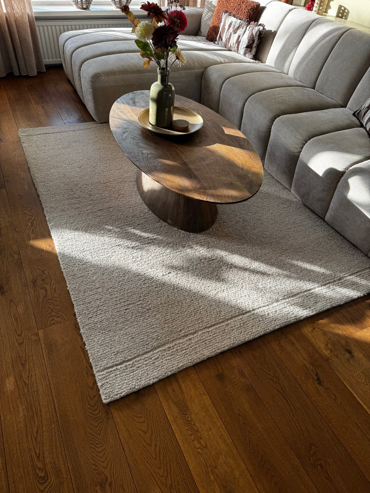 Handgemaakt Vloerkleed - Beige, 160x230 cm, Huis en Inrichting, Stoffering | Tapijten en Kleden, Ophalen, 100 tot 150 cm, Beige
