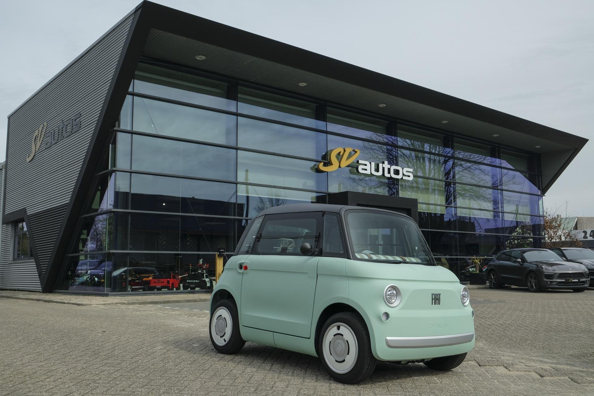 Fiat Topolino 100% elektrisch / 16 jaar / DIRECT LEVERBAAR!, Stellantis B.V., Gebruikt, Lemelerbergweg 12
1101AJ  Amsterdam, NL