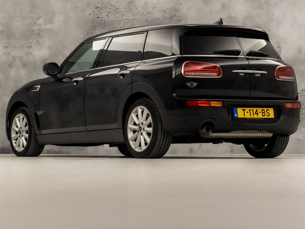 MINI Clubman 1.5 One Sport Automaat (FACELIFT, NAVIGATIE DEA, Auto's, Mini, 12 maanden, 1325 kg, Gebruikt, Zwart