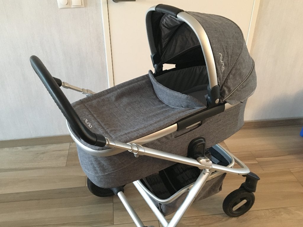 Nuna kinderwagen Grijs, Zo goed als nieuw, Combiwagen, Verstelbare duwstang, Ophalen