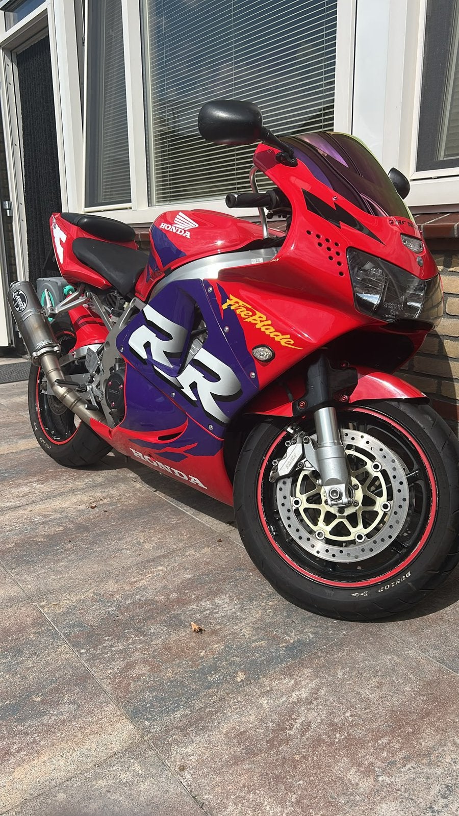 Honda Fireblade 1998, 4 cilinders, 919 cc