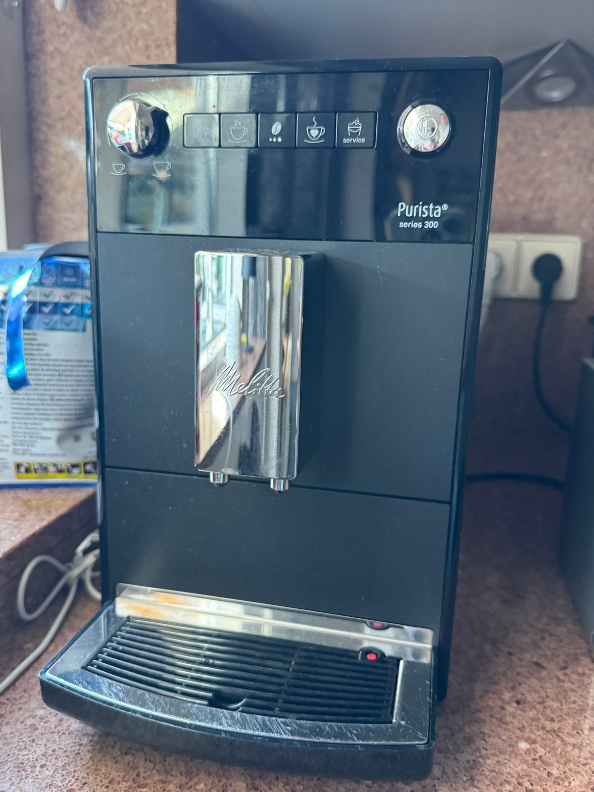 Melitta Purista Series 300 Volautomatische Espressomachine, Witgoed en Apparatuur, Koffiezetapparaten, Ophalen, Afneembaar waterreservoir