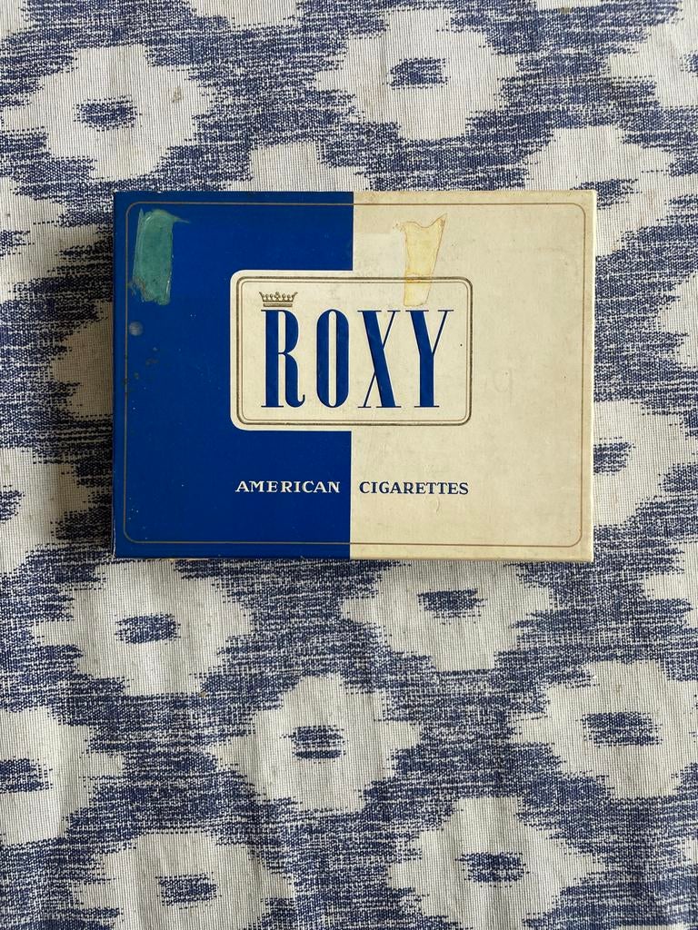 Vintage Roxy American Cigarettes Tabaksdoos, Ophalen of Verzenden, Gebruikt, Tabaksdoos of Verpakking