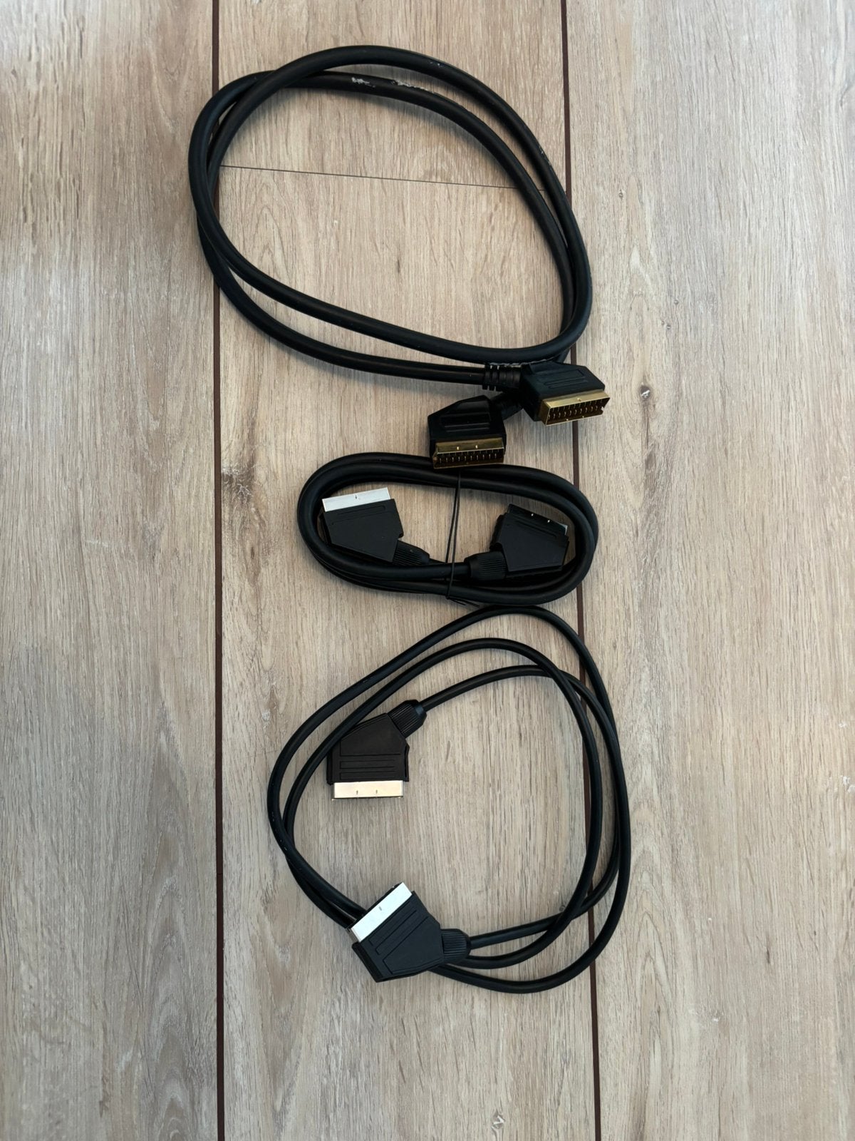 3x SCART-kabel – Goed werkend –, Audio, Tv en Foto, Audiokabels en Televisiekabels, Ophalen, Refurbished, 2 tot 5 meter, Scartkabel