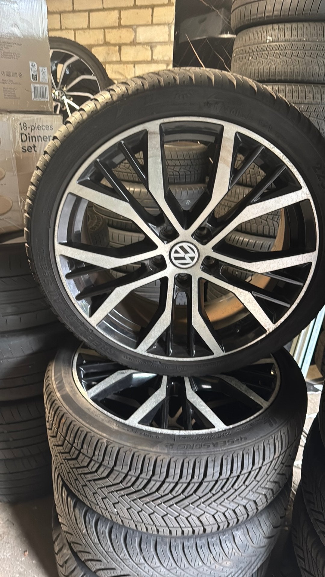 Volkswagen santiago 225 40 18 5x112 Golf 7 8 Caddy, 18 inch, Gebruikt, Totalcarexpert, Banden en Velgen