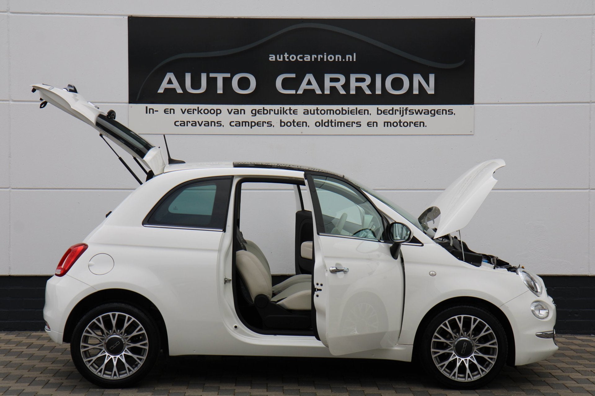 Fiat 500 1.0 Hybrid Star Pano Carplay Xenon Navi Cruise !, Auto's, Fiat, Voorwielaandrijving, Gebruikt, 4 stoelen, Leder en Stof