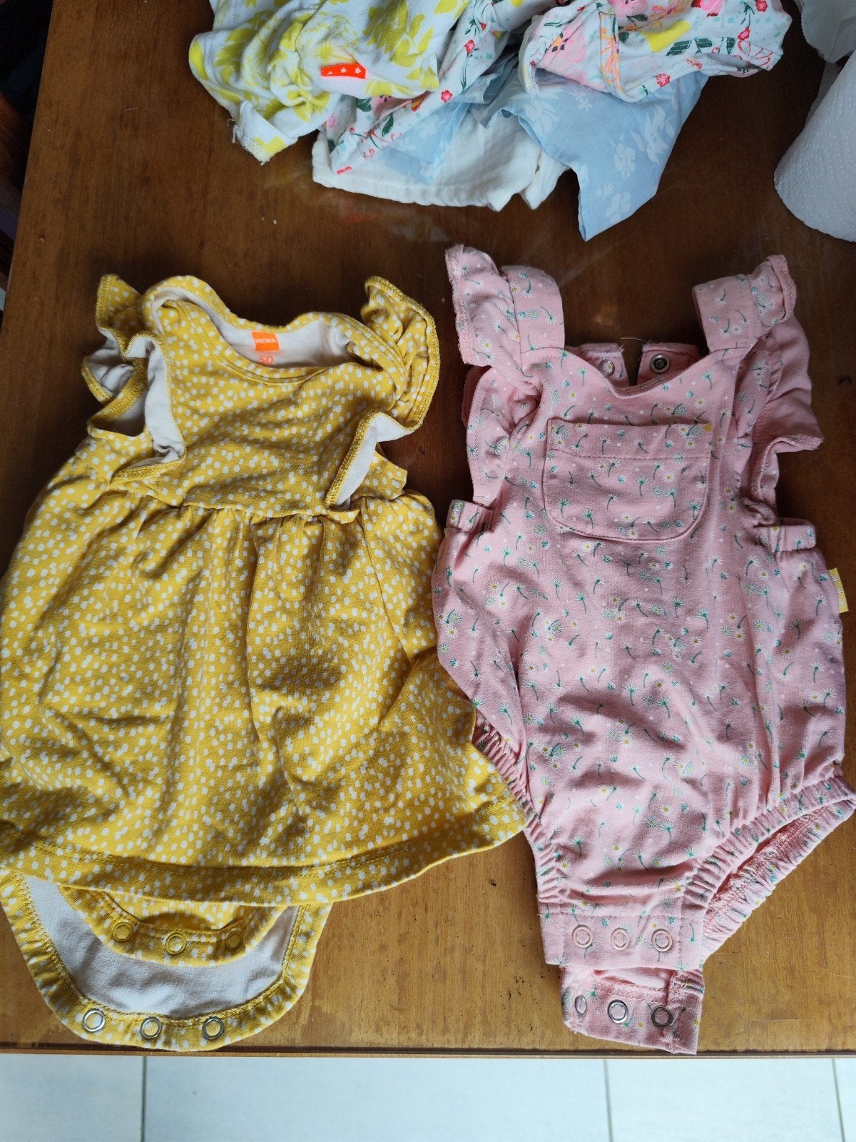 2 Rompertjes Jurkje Hema Baby Meisje Maat 50, Meisje, Jurkje of Rokje, Ophalen of Verzenden, Zo goed als nieuw