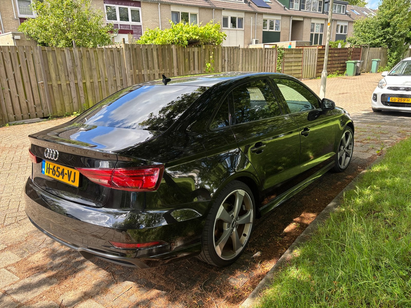 Audi A3 2.0TFSI 140KW Sedan Qu.s-tr7 2018 Zwart, Automaat, 1380 kg, 1984 cc, Zwart