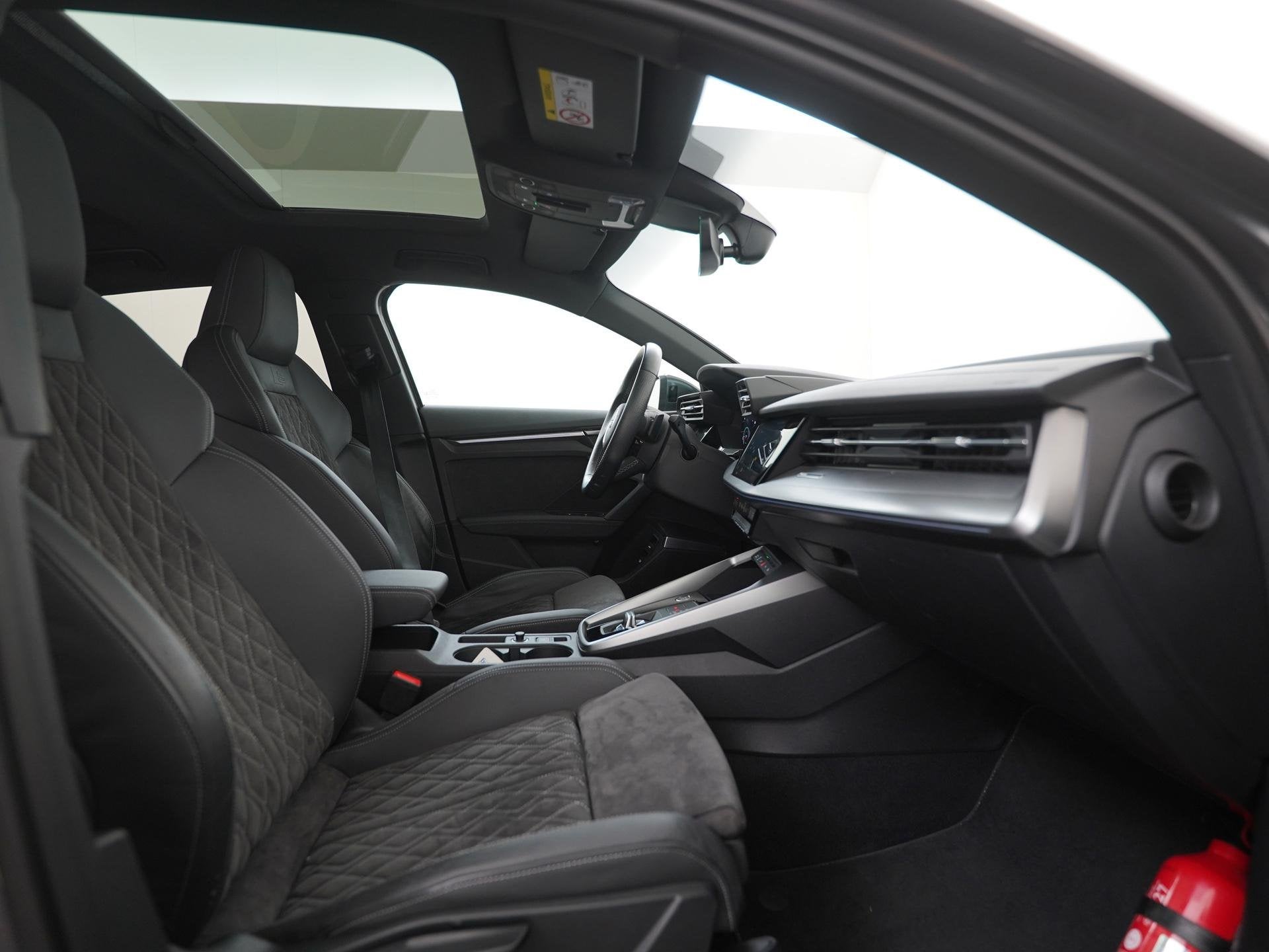 Audi A3 Sportback 40 TFSIe S Line | Panoramadak | Leder/Alca, Auto's, Stof, Gebruikt, 4 cilinders, Plug-in hybride