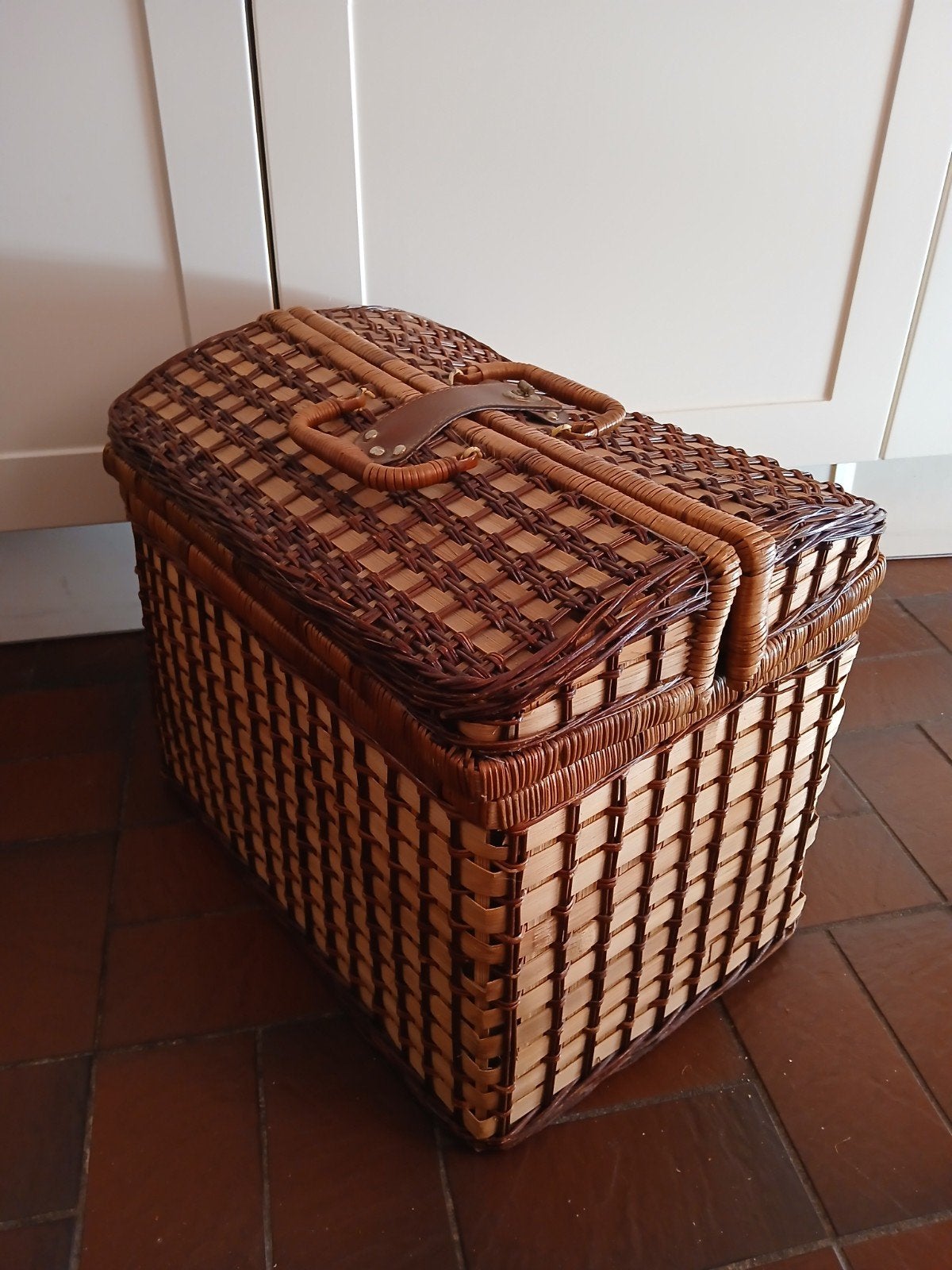 Complete picknickmand voor 4 personen - Zo goed als nieuw, Ophalen