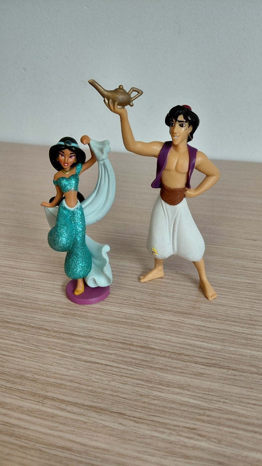 2 Aladdin poppetjes Disney, Ophalen of Verzenden, Zo goed als nieuw