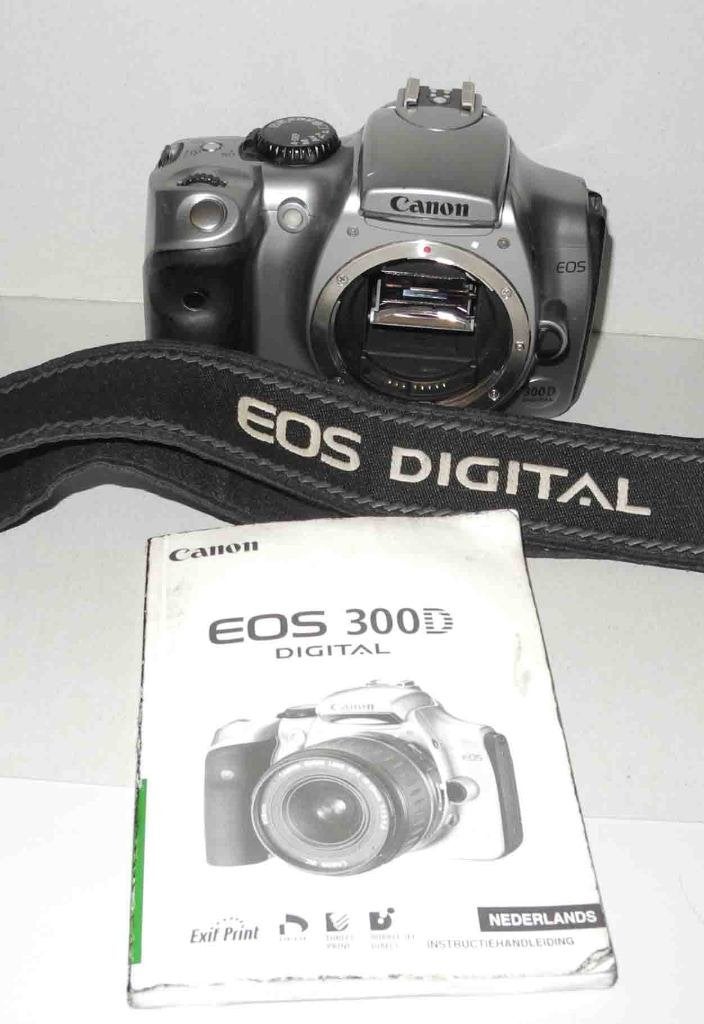 Canon 300D body met 2 batterijen, Gebruikt, Spiegelreflex, Canon, Ophalen of Verzenden