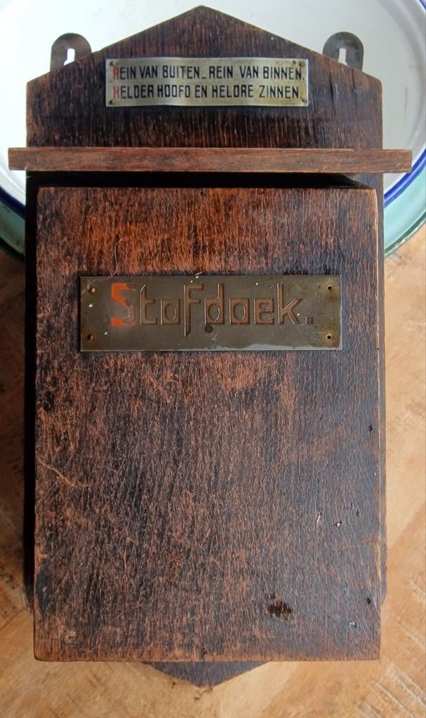 Antiek houten stofdoekhouder met spreuk, Antiek en Kunst, Ophalen of Verzenden