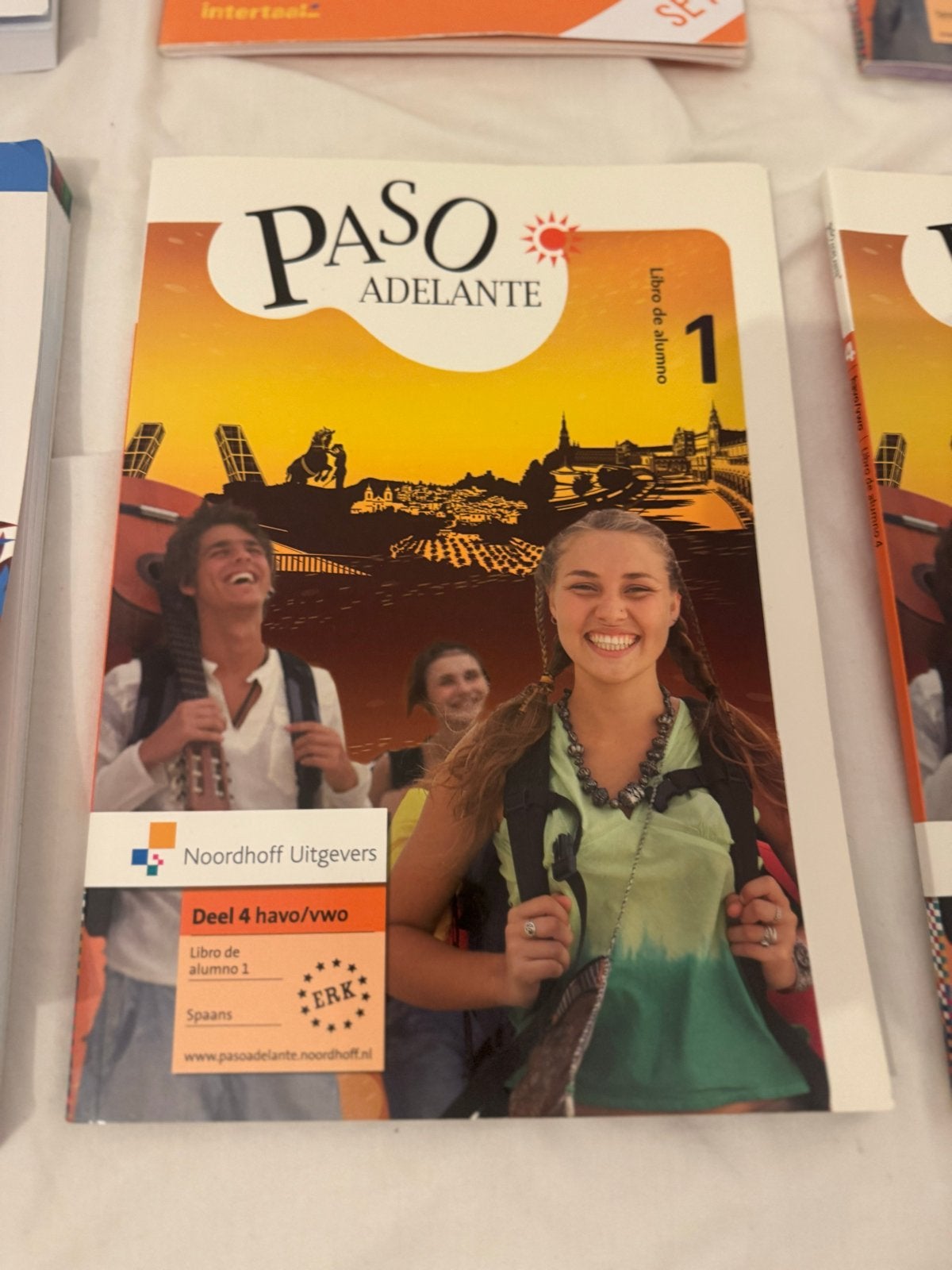 Paso Adelante Spaans boeken deel 1 t/m 4 havo/vwo (€5 p/s), Boeken, Ophalen, Zo goed als nieuw, Non-fictie