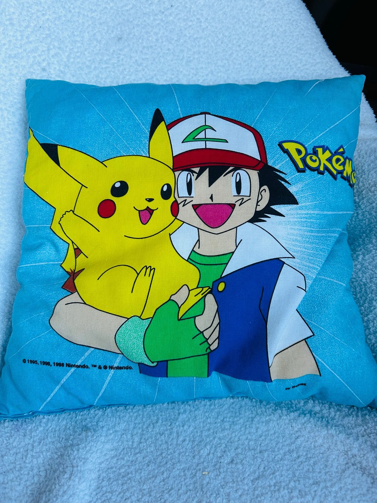 Vintage Pokémon Kussen - Ash & Pikachu (1995-1998), Ophalen of Verzenden, Gebruikt, Overige typen