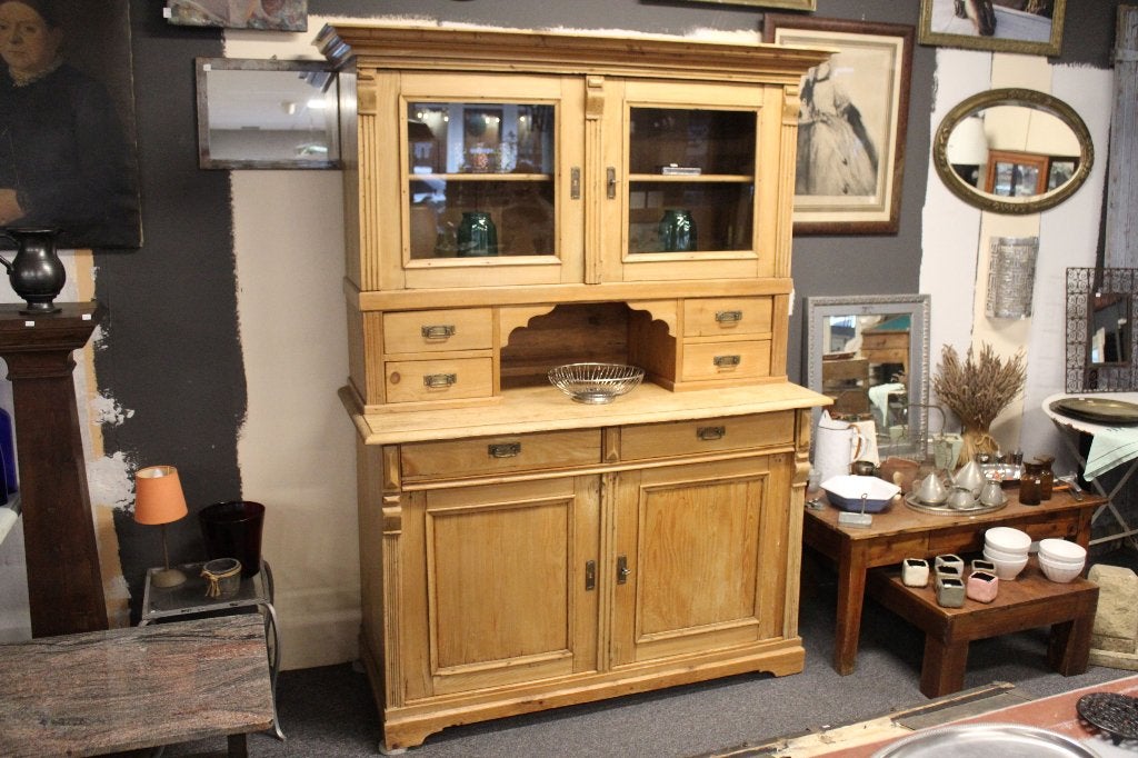 Foto 3 van Brocante - Warme landelijke buffetkast!