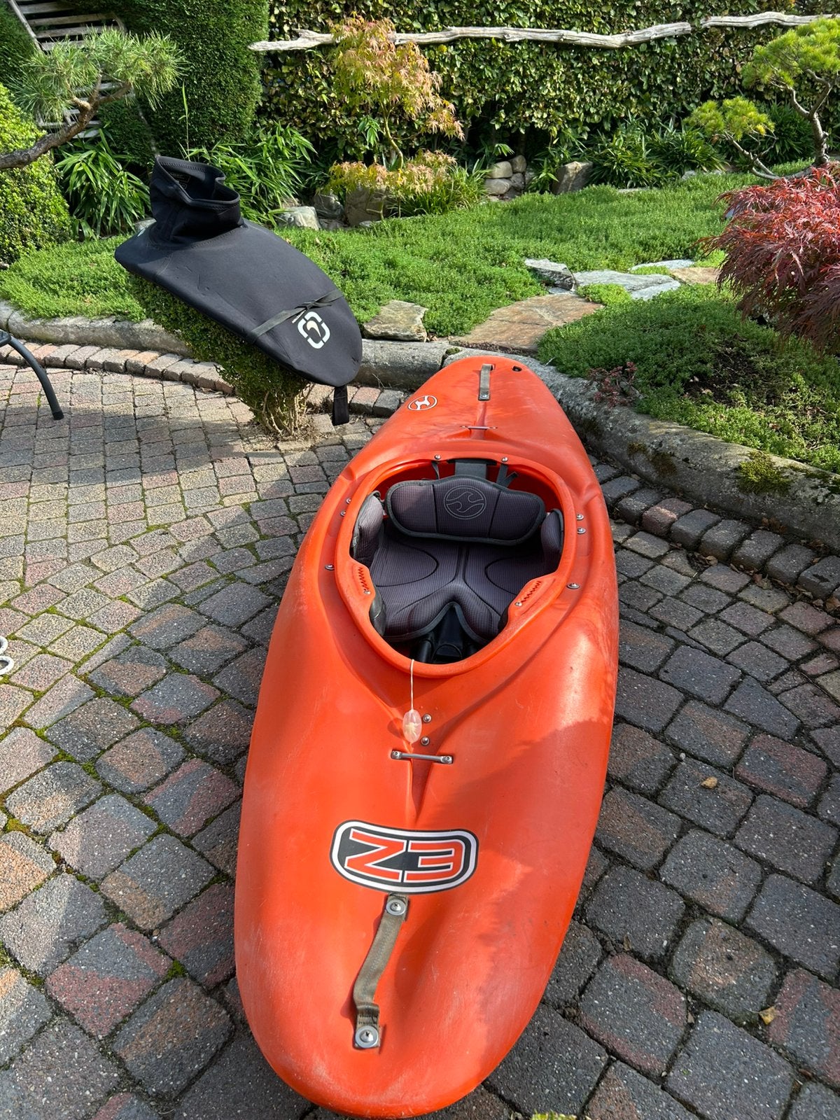 Wildwater kano. ….Wave sport  ….oranje, Ophalen, Gebruikt, Eén persoon, Met peddels