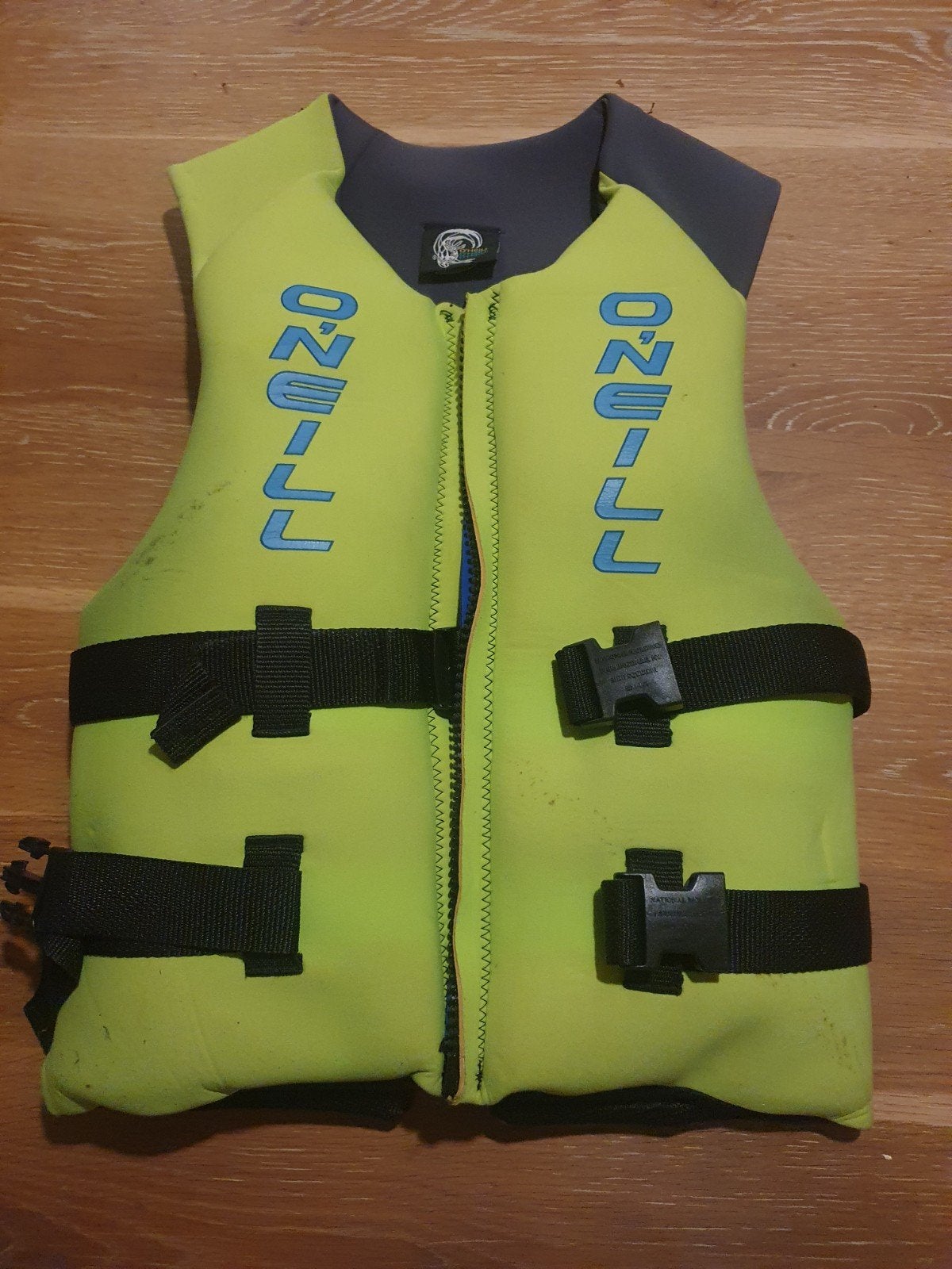 O'Neill Waterskivest - zwemvest reddingsvest Neopreen Maat M, Watersport en Boten, Ophalen of Verzenden, Gebruikt, Dame of Heer