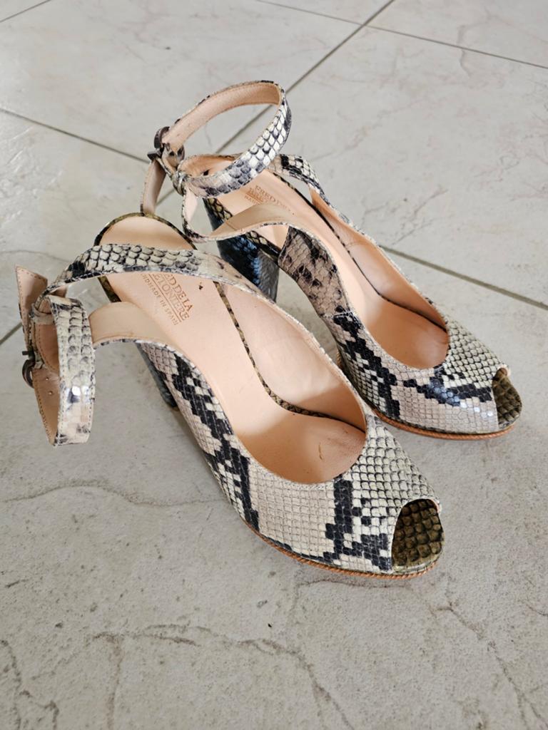 Fred de la Bretonière Peeptoe Hakken - Slangenprint, Kleding | Dames, Schoenen, Pumps, Ophalen of Verzenden, Gedragen, Fred de la Bretonière