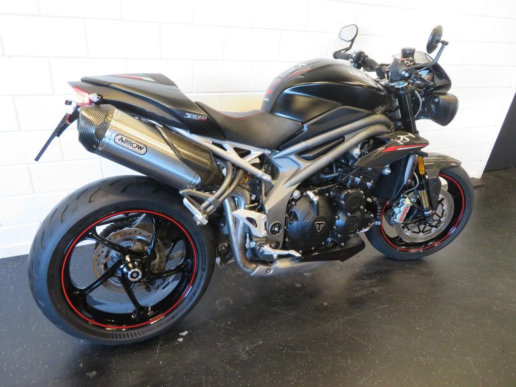 Triumph Speed Triple 1050 RS ARROW PERFECT! - foto 3