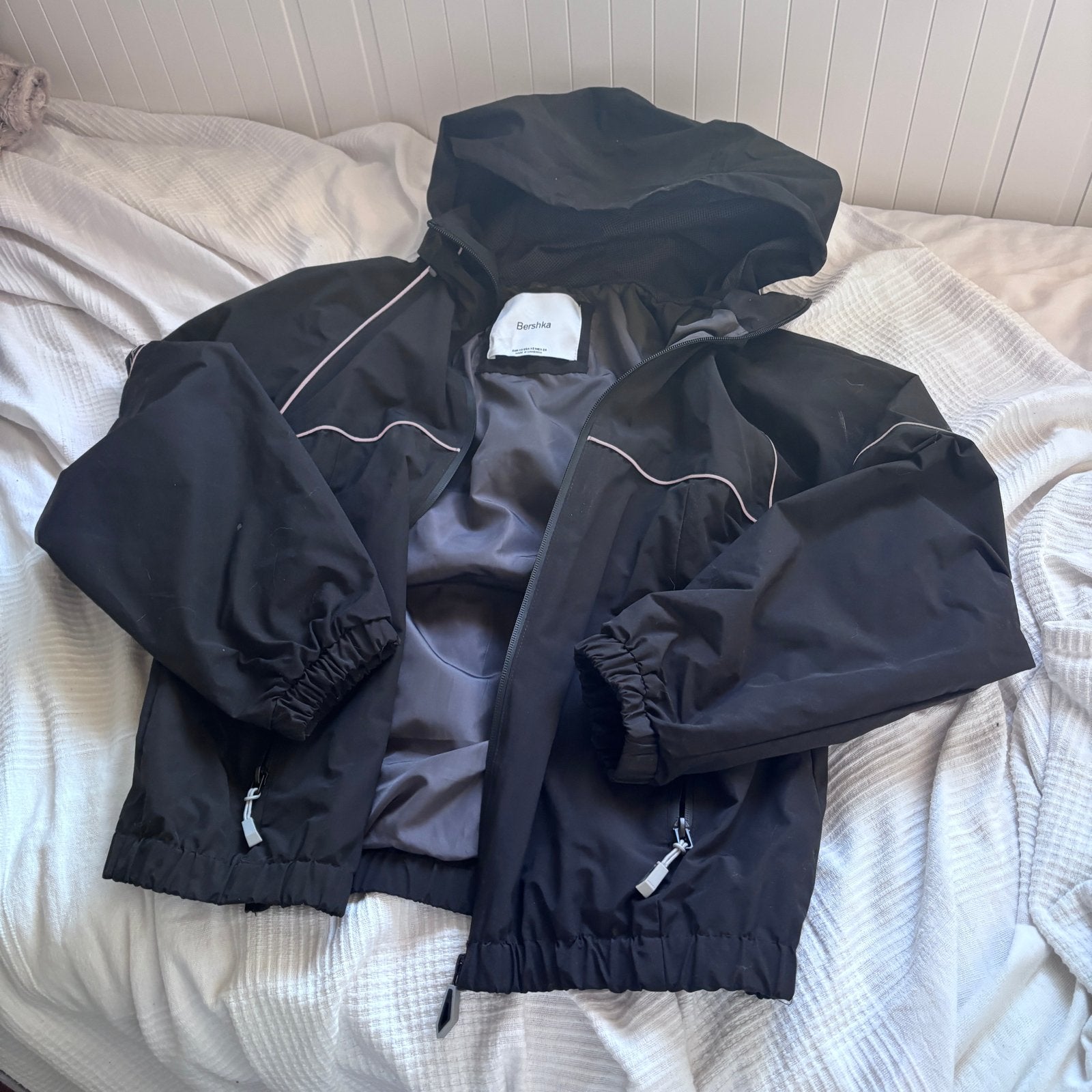 Bershka Zwart Windjack Maat XS, Ophalen of Verzenden, Zo goed als nieuw, Maat 34 (XS) of kleiner, Zwart