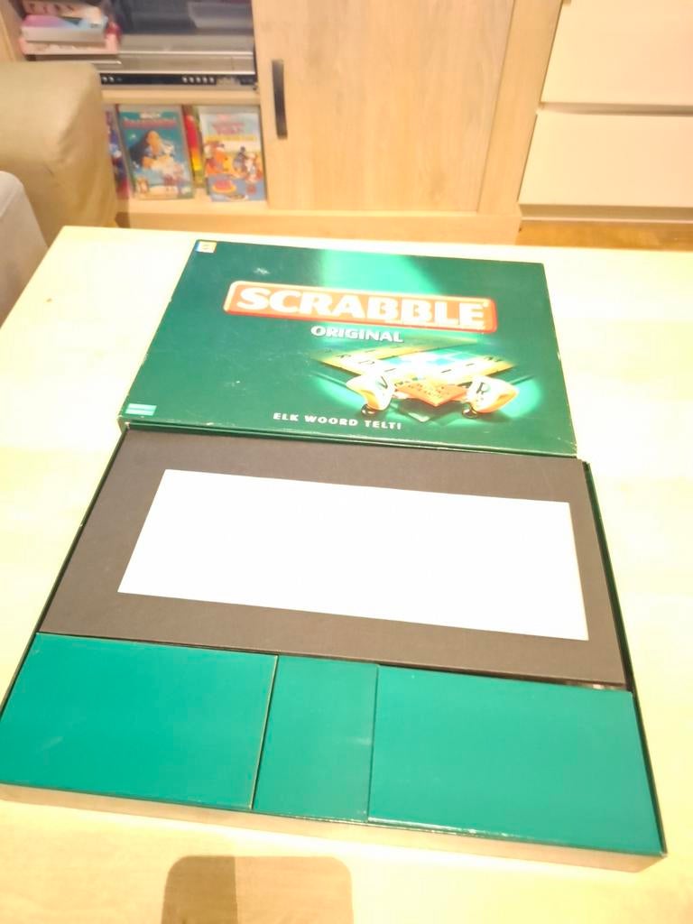 Scrabble Original Bordspel - Compleet en Goede Staat, Gebruikt, Ophalen of Verzenden, Drie of vier spelers, Service.nl@mattel.com