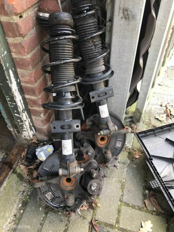 Volkswagen Up! Schokbrekerset LV RV, Gebruikt, Volkswagen, Ophalen of Verzenden, Volkswagen