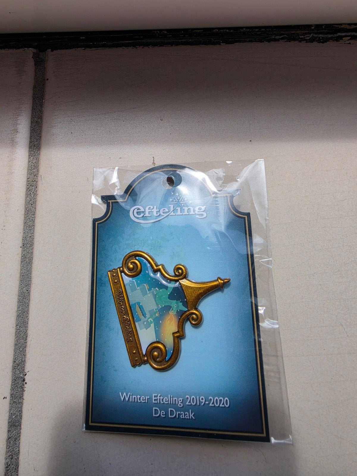 Winter Efteling Pin 2019-2020 De Draak, Verzamelen, Efteling, Verzenden