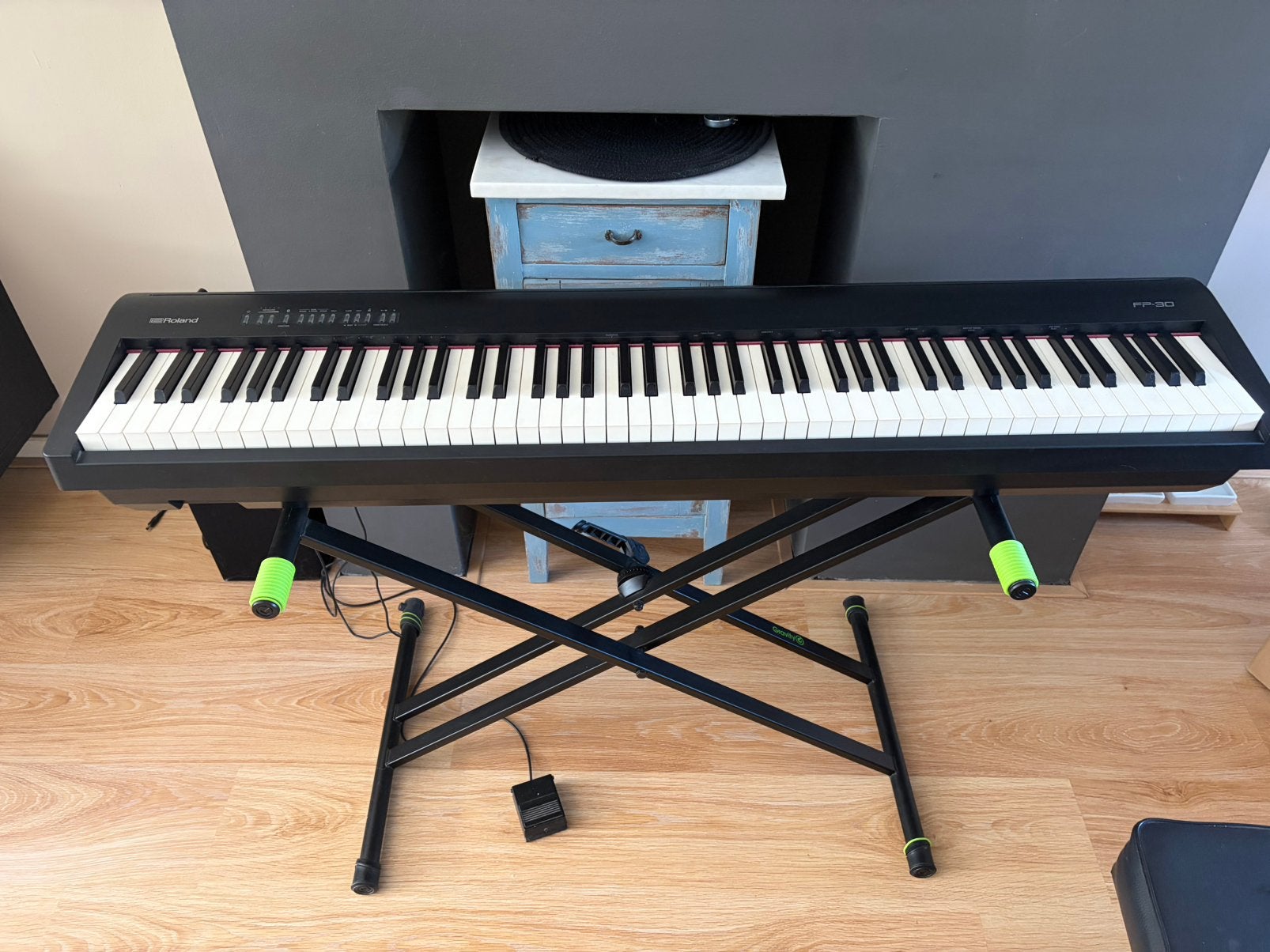 Roland FP-30 elektrische piano, Muziek en Instrumenten, Piano's, Ophalen, Zo goed als nieuw, Zwart, Piano