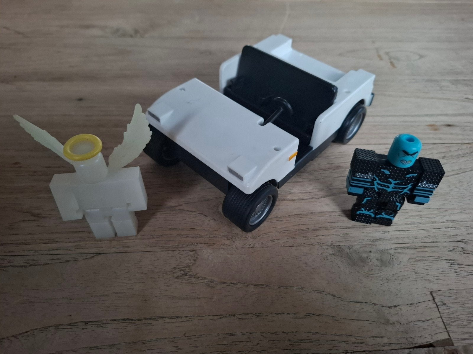 Roblox auto en figuren, Ophalen, Gebruikt