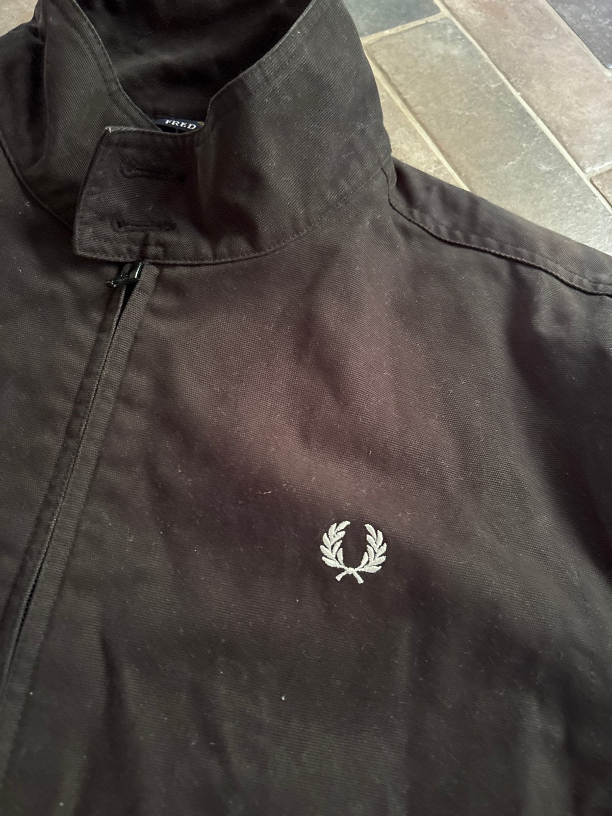 Fred Perry jas - Zwart - Maat M verkleurd door zon, Maat 48/50 (M), Zwart, Ophalen of Verzenden, X
