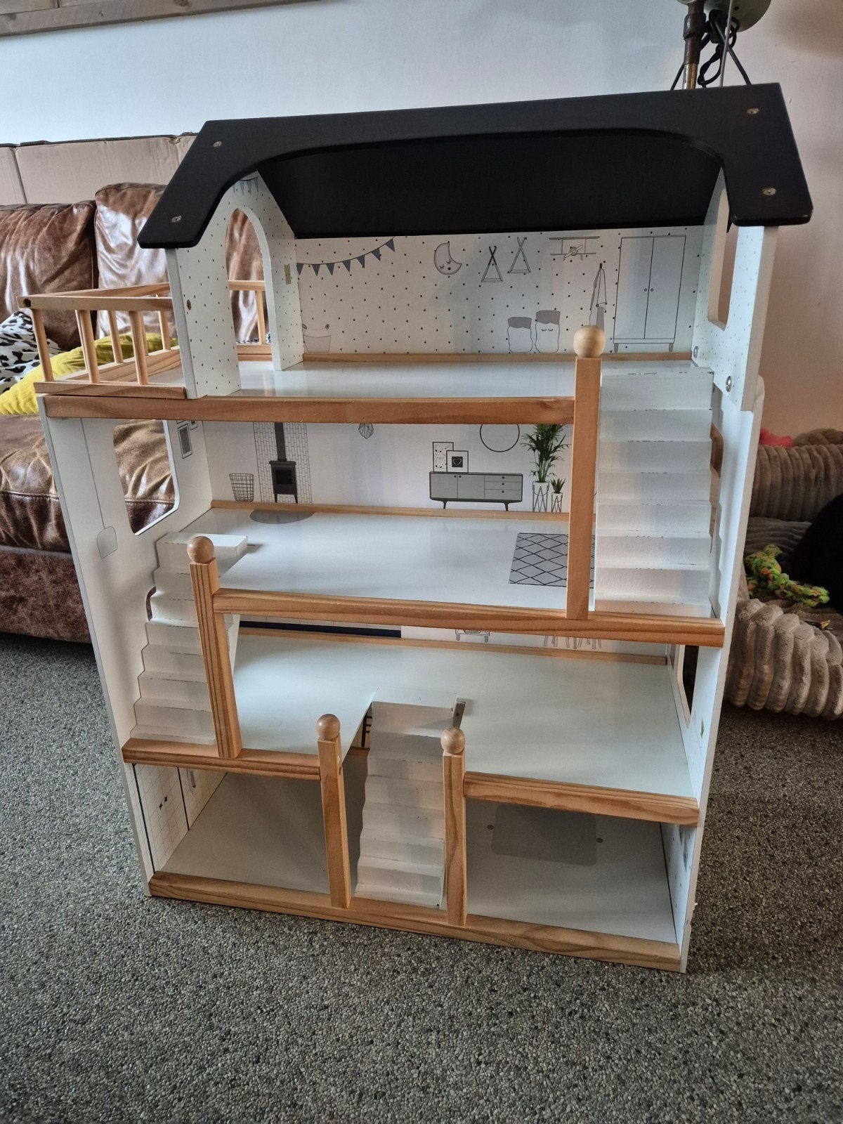 Groot Petite Amélie Poppenhuis met Meubels en Poppen, Ophalen, Zo goed als nieuw, Poppenhuis