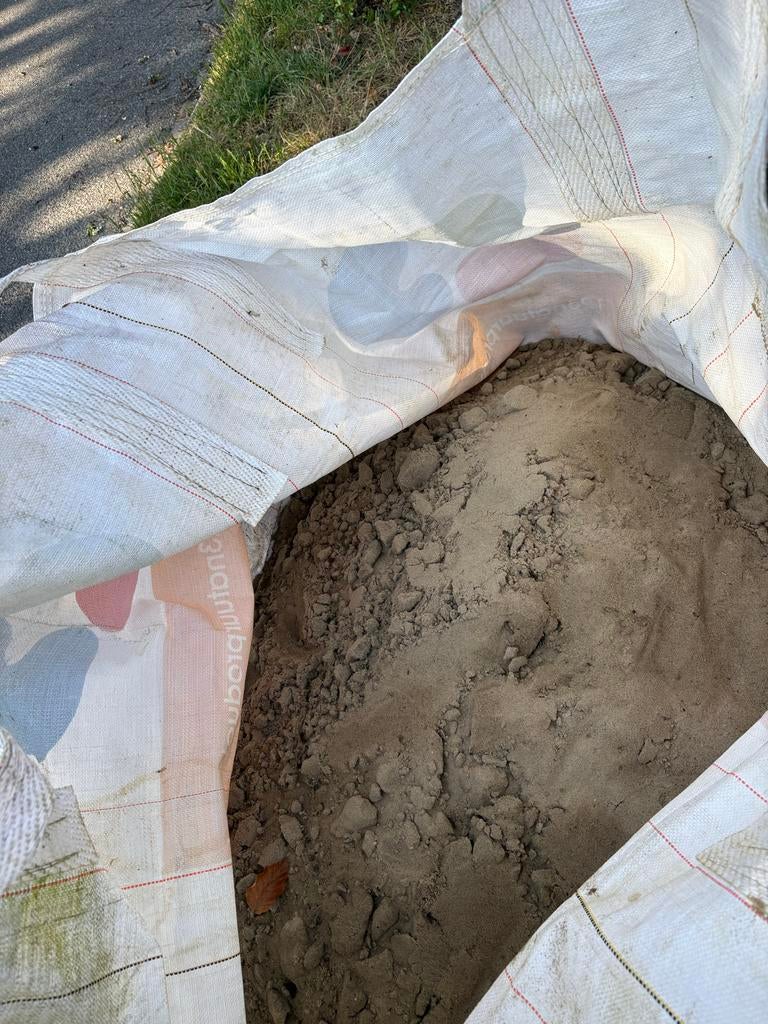Paar kruiwagens ophoogzand geel zand gratis, Tuin en Terras, Zand, Ophalen, Ophoogzand