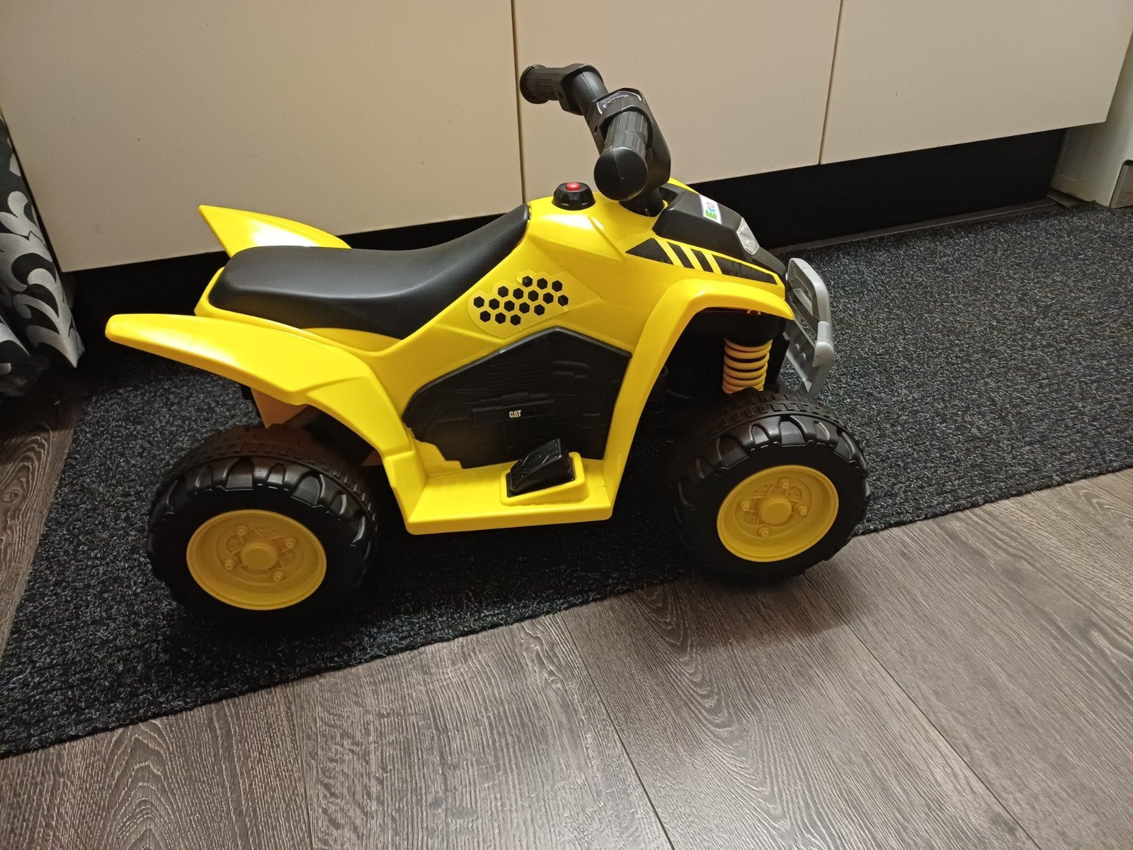 Gele CAT loopauto voor kinderen, Ophalen, Gebruikt, Loopvoertuig