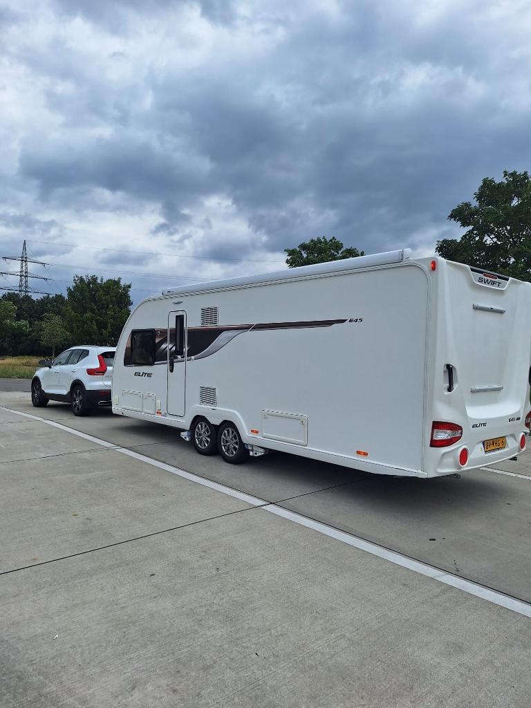 caravan  Swift Elite 645, Caravans en Kamperen, Standaardzit, Kachel, Particulier, 6 tot 7 meter