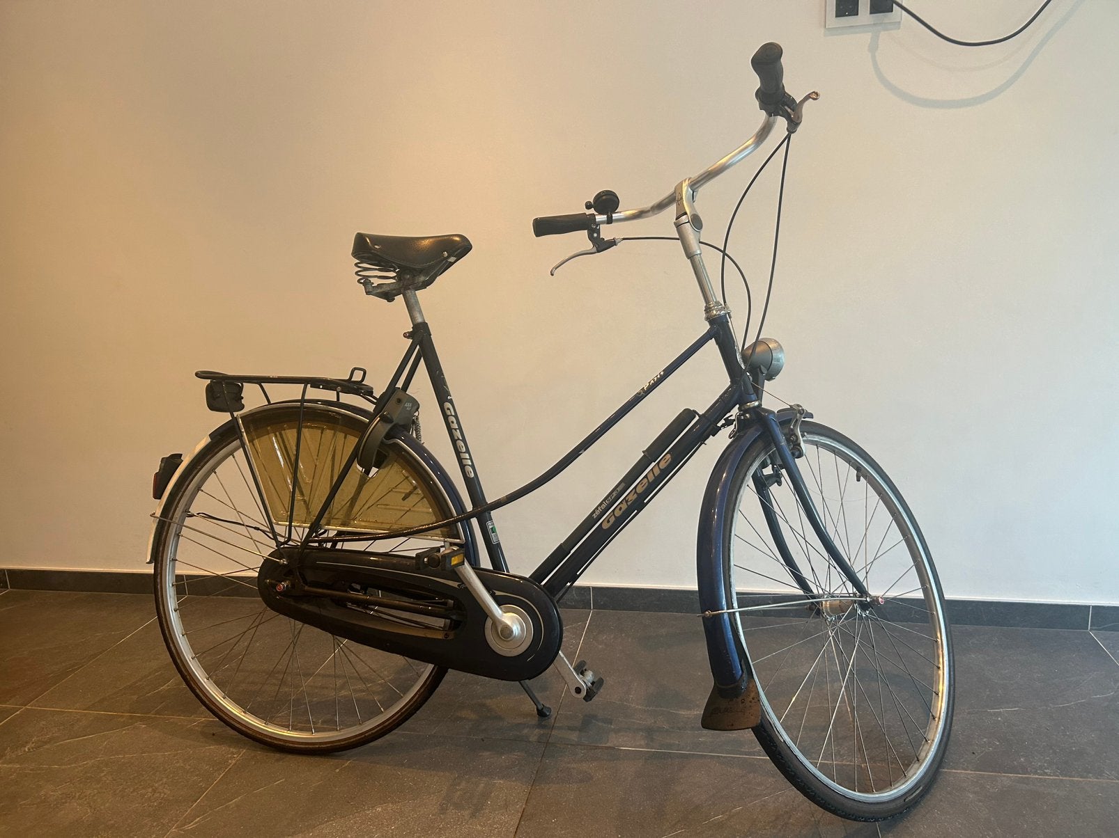GAZELLE PARIS Damesfiets Zo Goed Als Nieuw en Binnengestaan, Fietsen en Brommers, Brommers | Solex, Ophalen, Zo goed als nieuw