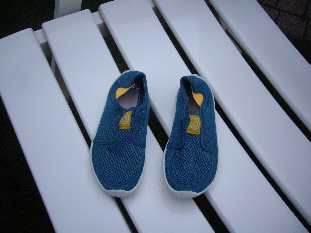 kinder schoentjes /pantoffeltjes per fotoverschillende maten, Meisje, Schoenen, Ophalen of Verzenden, Zo goed als nieuw