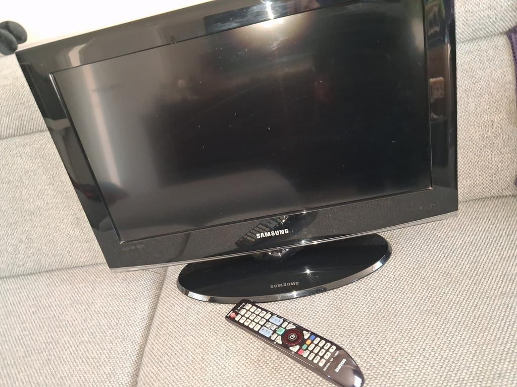 Samsung LE26A456C2D LCD TV, Ophalen, Zo goed als nieuw, 60 tot 80 cm, Samsung