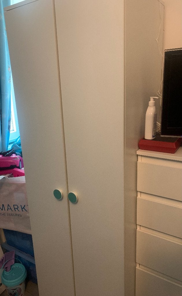 godishus Ikea kledingkast, Ophalen, Kast, 50 tot 70 cm, 105 cm of meer