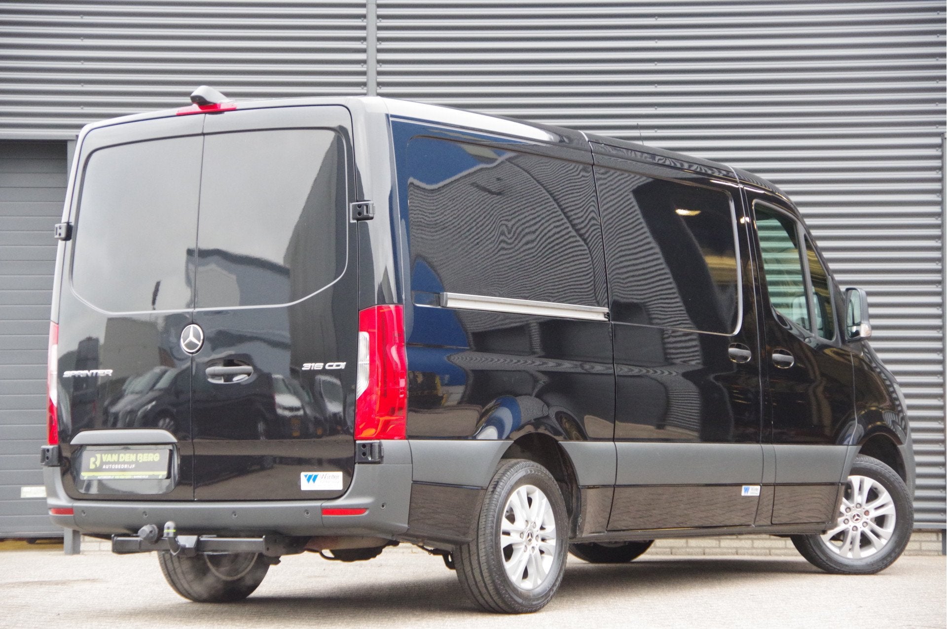 Mercedes-Benz Sprinter 316 2.2 CDI L2H1 AUT. KOELWAGEN DAG/N, Gebruikt, Euro 6, 4 cilinders, Zwart